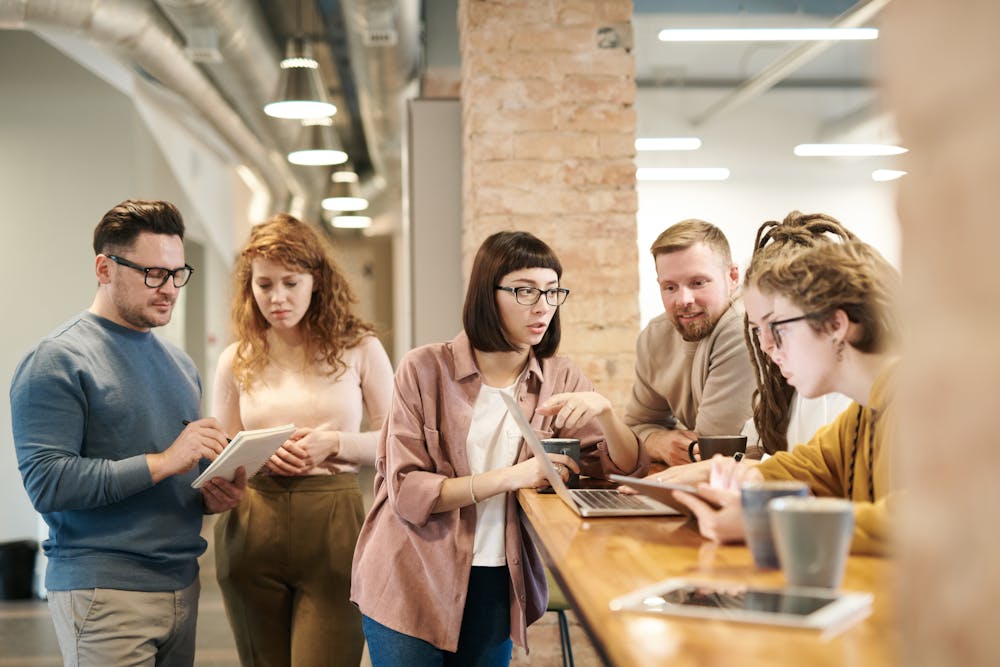 people discuss typical marketing channels in b2b vs b2c marketing